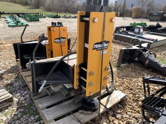2020 Montana 1500E Equipment Image0