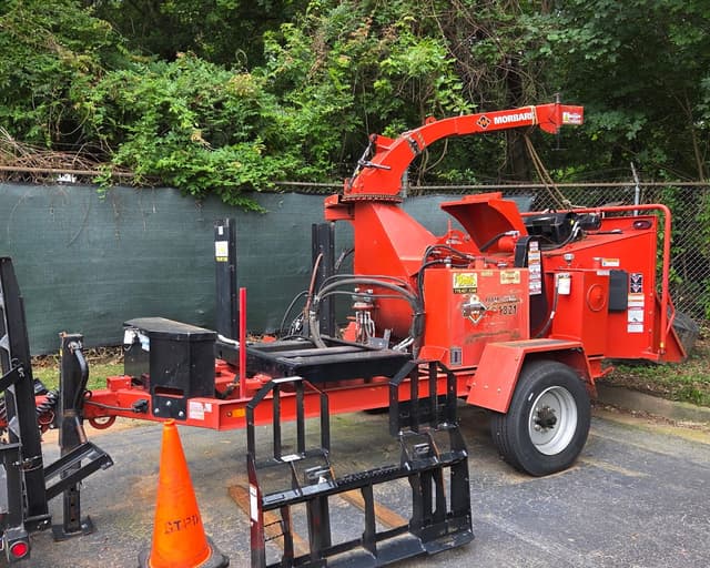 Image of Morbark Eeger Beever 1821 equipment image 3