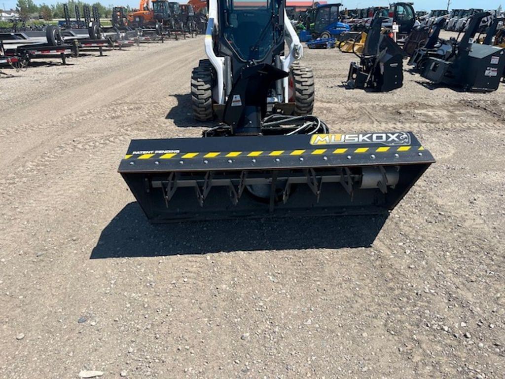 Image of Muskox Snow Blower Image 0