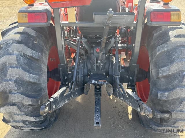 Image of Kubota MX5400 equipment image 3