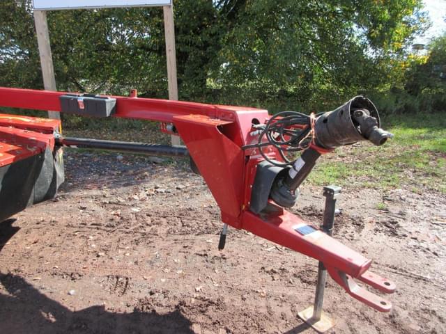 Image of New Holland 210 equipment image 4
