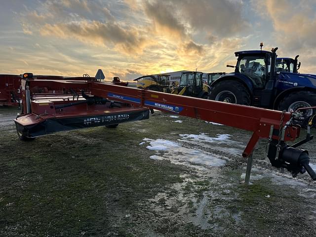 Image of New Holland 312 equipment image 1