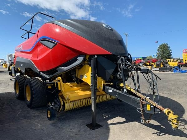 Image of New Holland Big Baler 340 equipment image 2