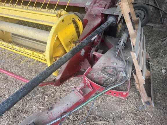 Image of New Holland 488 equipment image 1