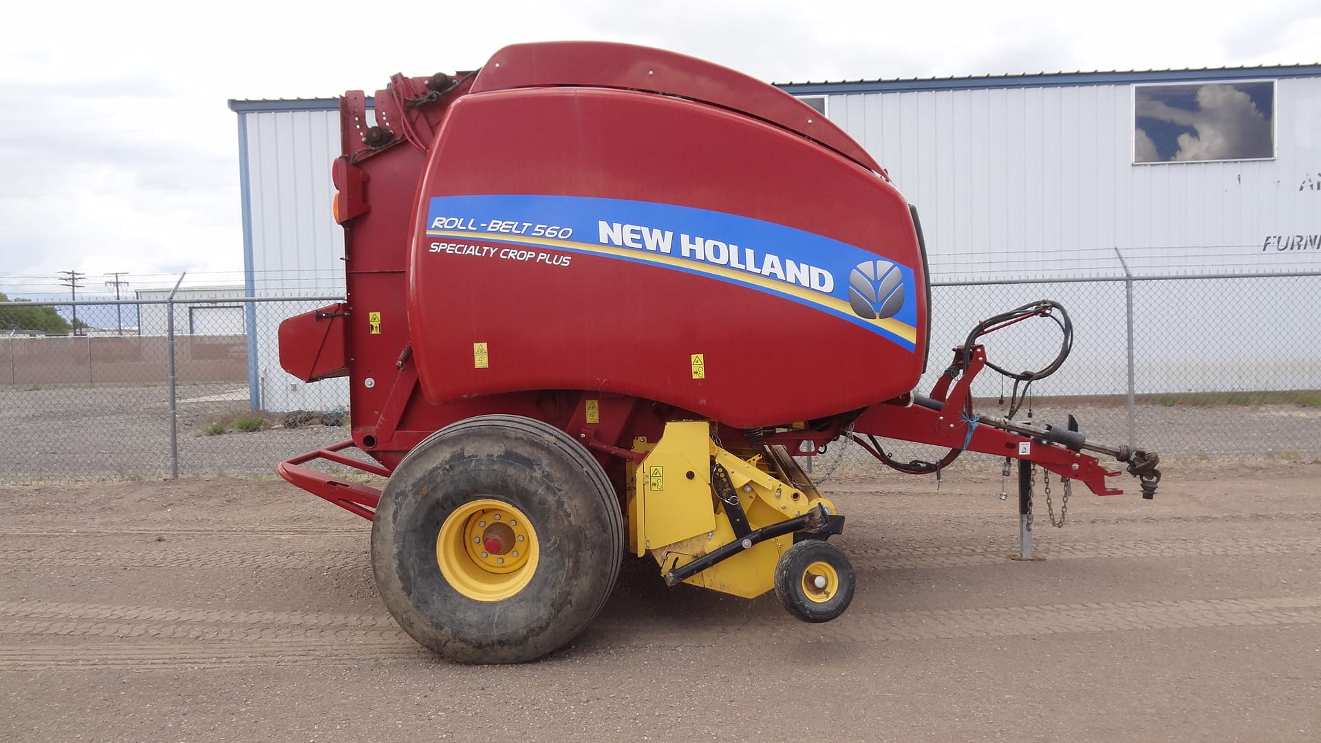 Main image New Holland RB560 Specialty Crop Plus