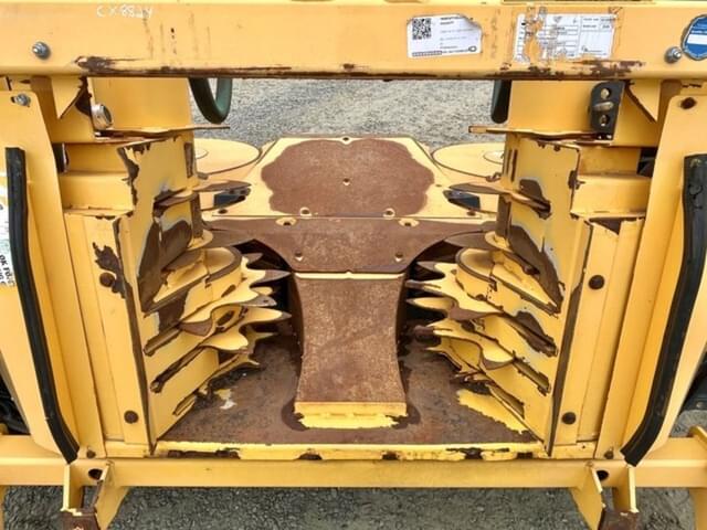 Image of New Holland 750BFI equipment image 4