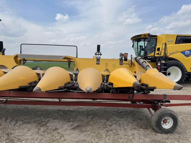 Image of New Holland 980CR equipment image 2