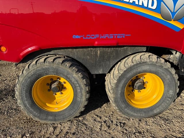 Image of New Holland Big Baler 340 Plus equipment image 4
