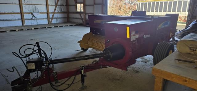 Image of New Holland BC5070 equipment image 1
