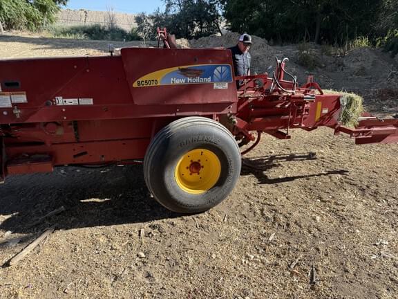 Image of New Holland BC5070 Image 0