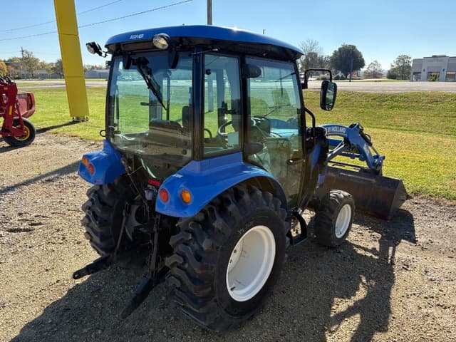 Image of New Holland Boomer 40 equipment image 4