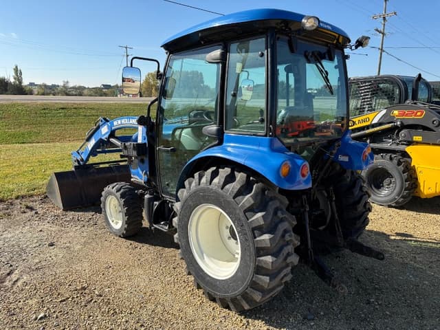 Image of New Holland Boomer 40 equipment image 3