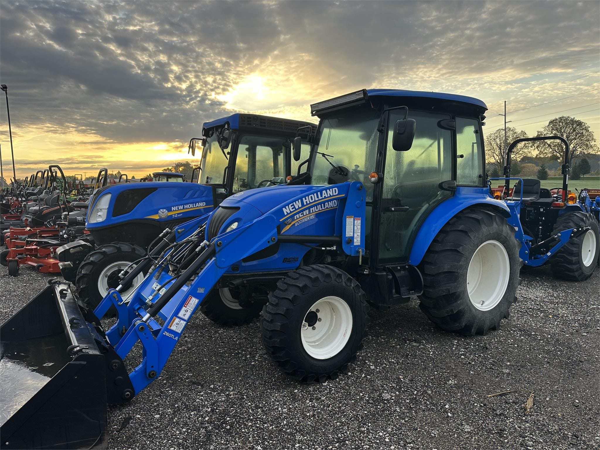Main image New Holland Boomer 45