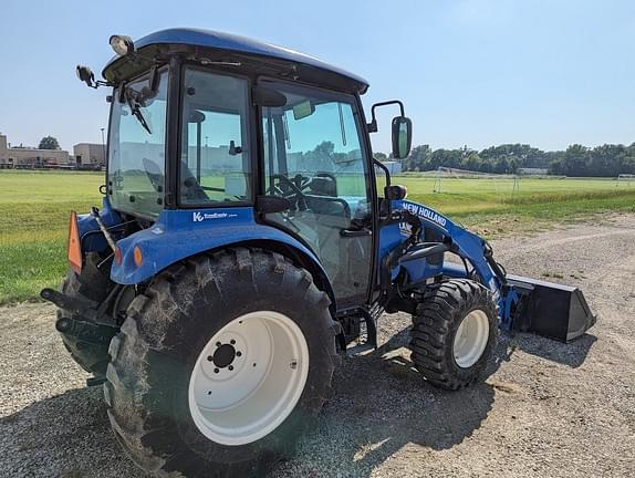 Image of New Holland Boomer 45 equipment image 2