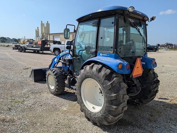 Image of New Holland Boomer 45 equipment image 3