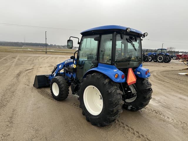 Image of New Holland Boomer 55 equipment image 2