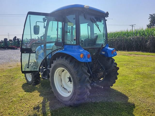 Image of New Holland Boomer 55 equipment image 3
