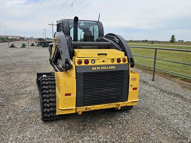 Image of New Holland C332 equipment image 4