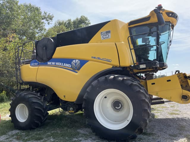 Image of New Holland CR7.90 equipment image 1