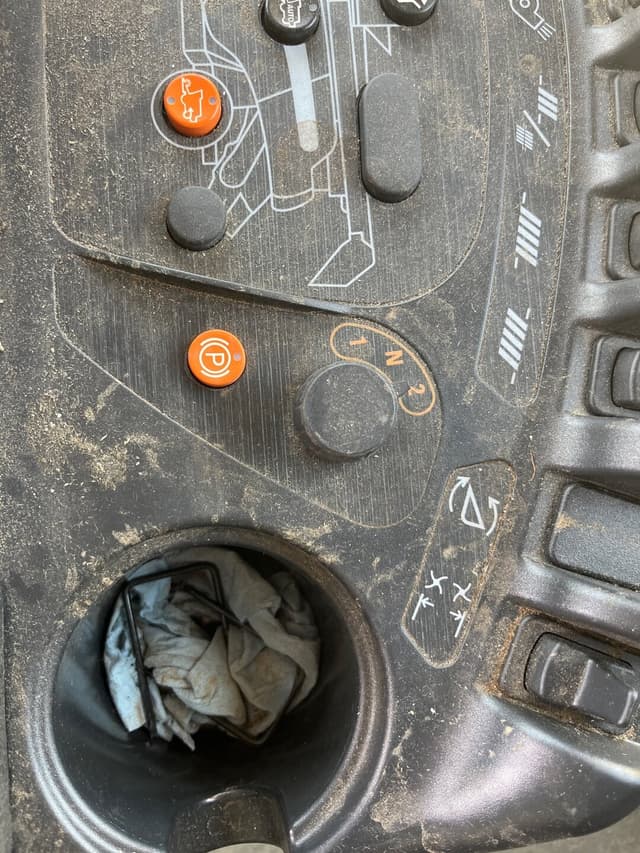 Image of New Holland CR7.90 equipment image 2