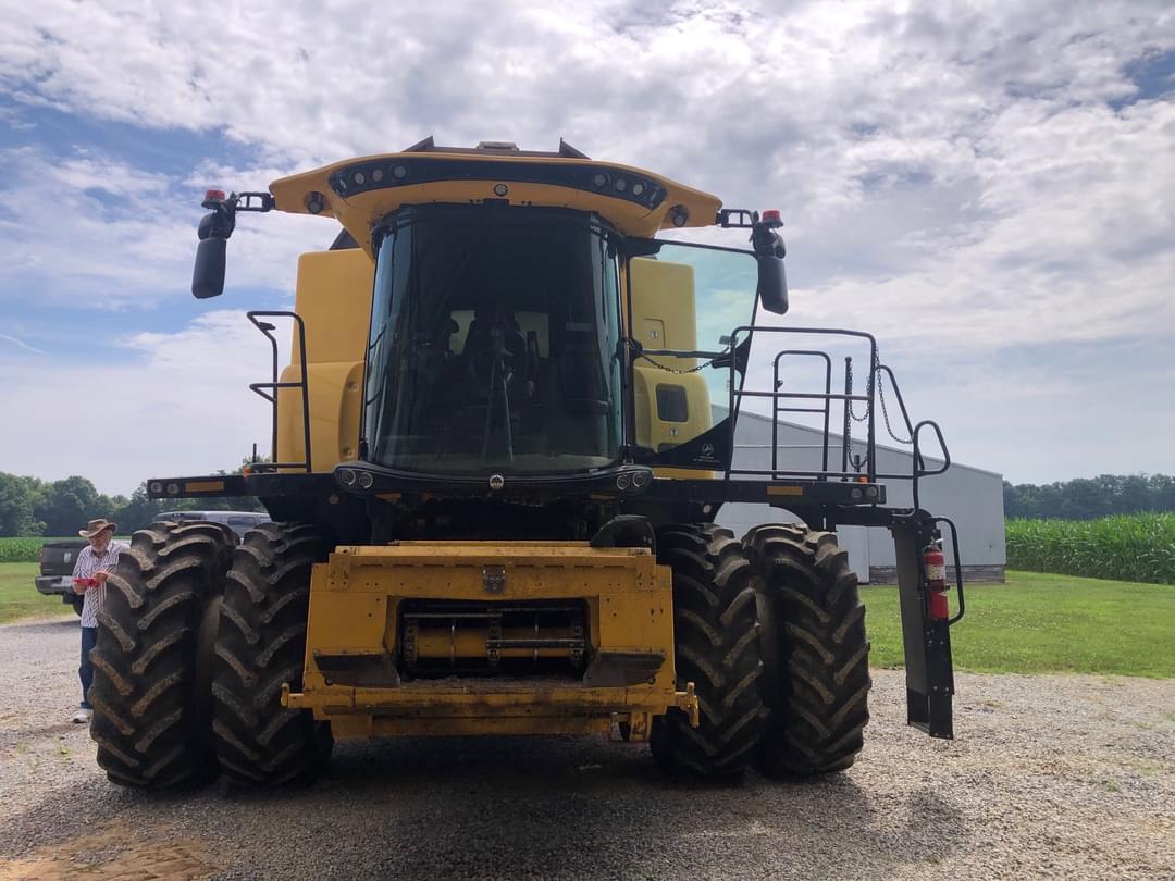 Image of New Holland CR7.90 Primary image