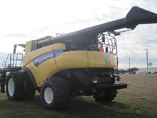 Main image New Holland CR7.90 7