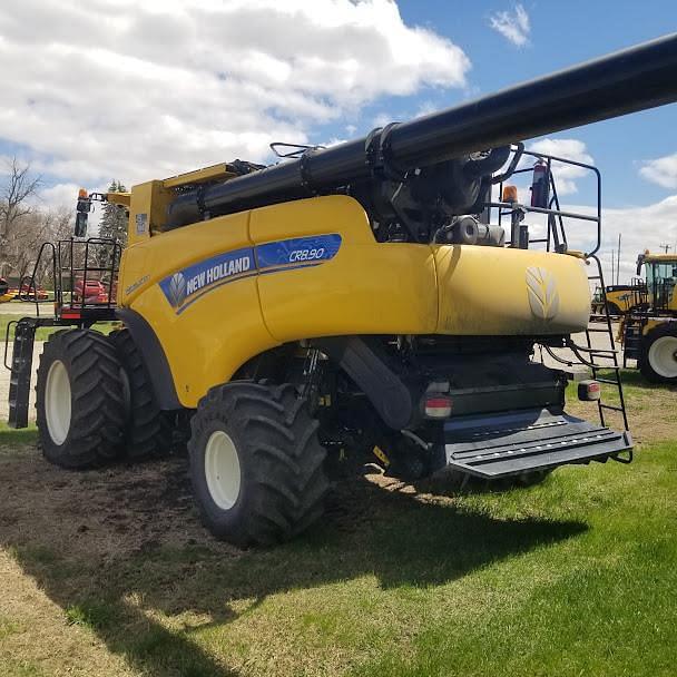 Image of New Holland CR8.90 equipment image 2