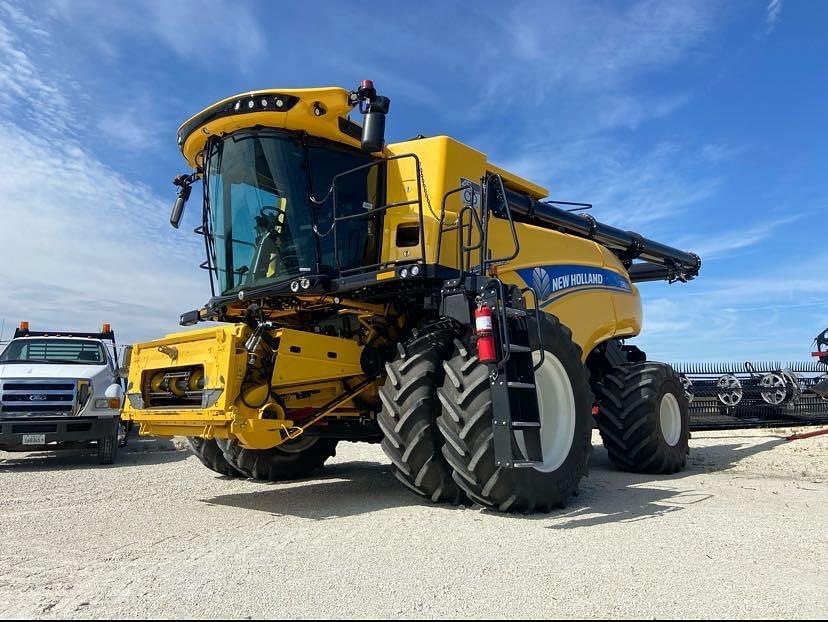 Image of New Holland CR8.90 Primary image