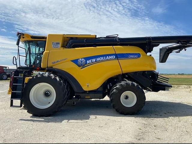 Image of New Holland CR8.90 equipment image 1