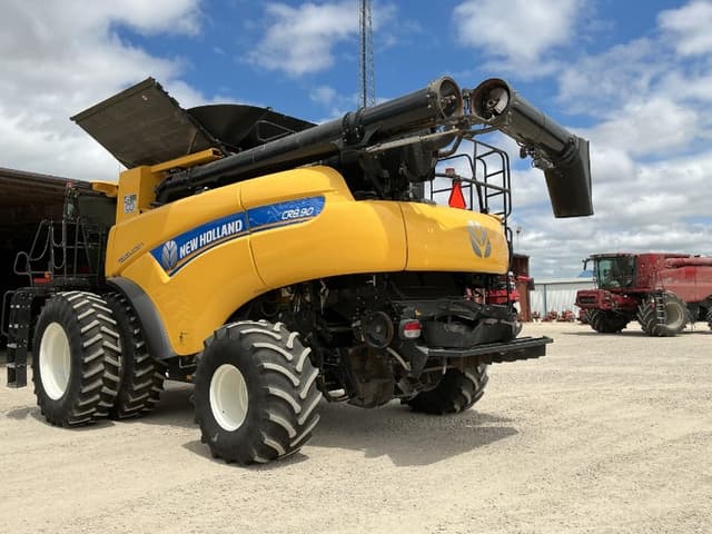 Image of New Holland CR8.90 equipment image 4