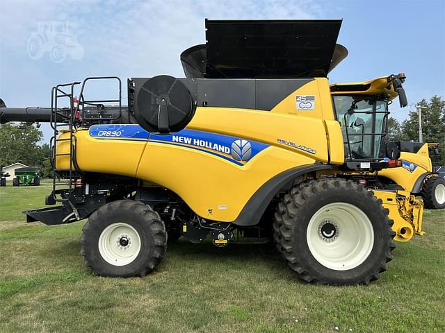 Image of New Holland CR8.90 equipment image 4