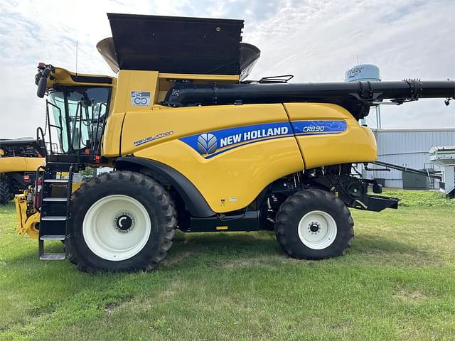 Image of New Holland CR8.90 equipment image 1