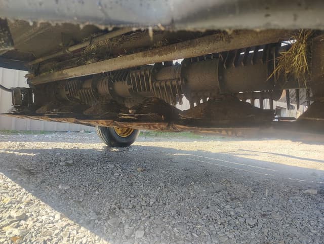 Image of New Holland 210 equipment image 4