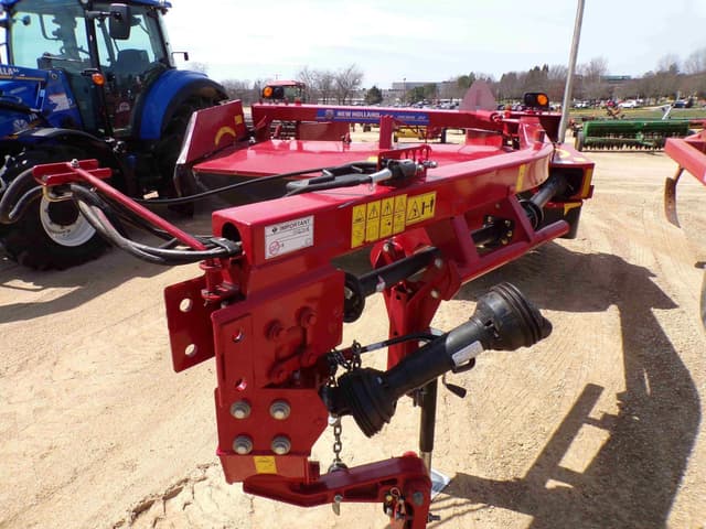 Image of New Holland 210 equipment image 2