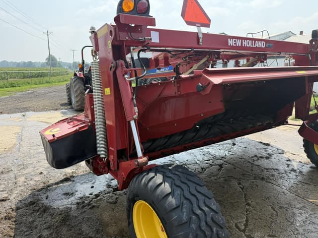 Image of New Holland 312 equipment image 3