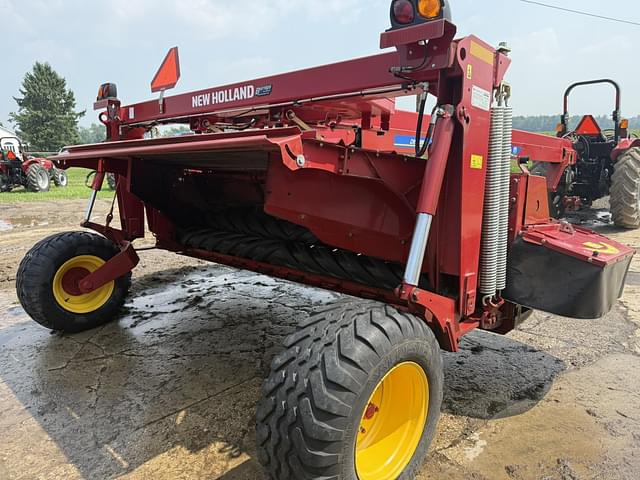 Image of New Holland 312 equipment image 4