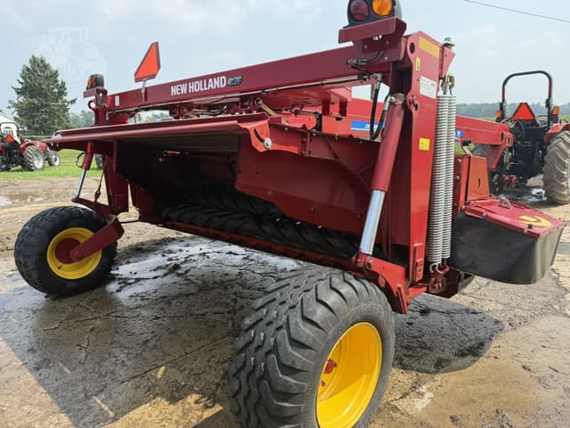 Image of New Holland 312 equipment image 4