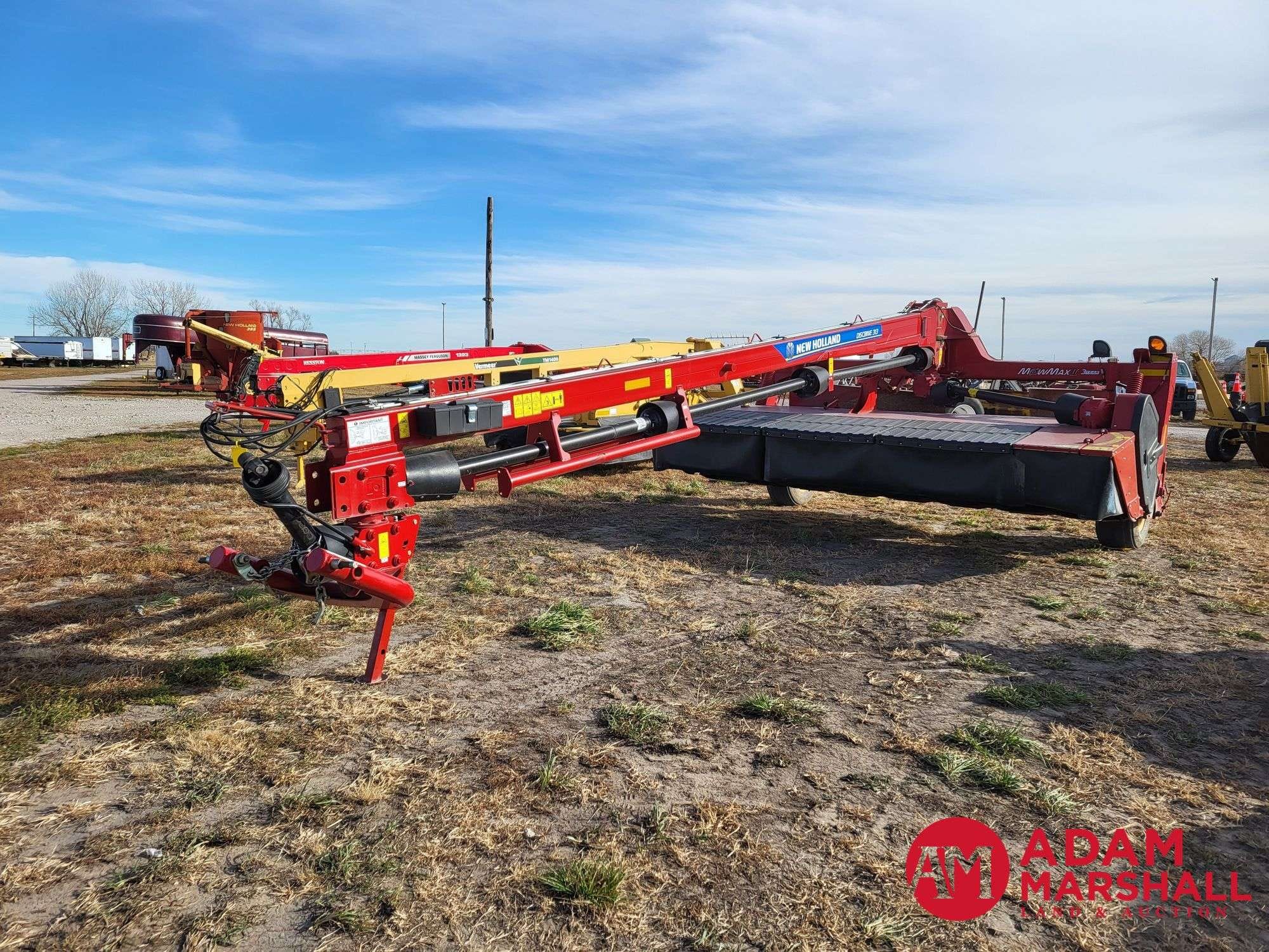 2020 New Holland 313 Equipment Image0