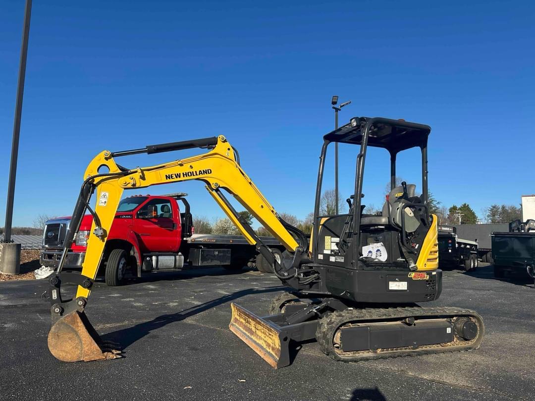 Image of New Holland E26C Primary image