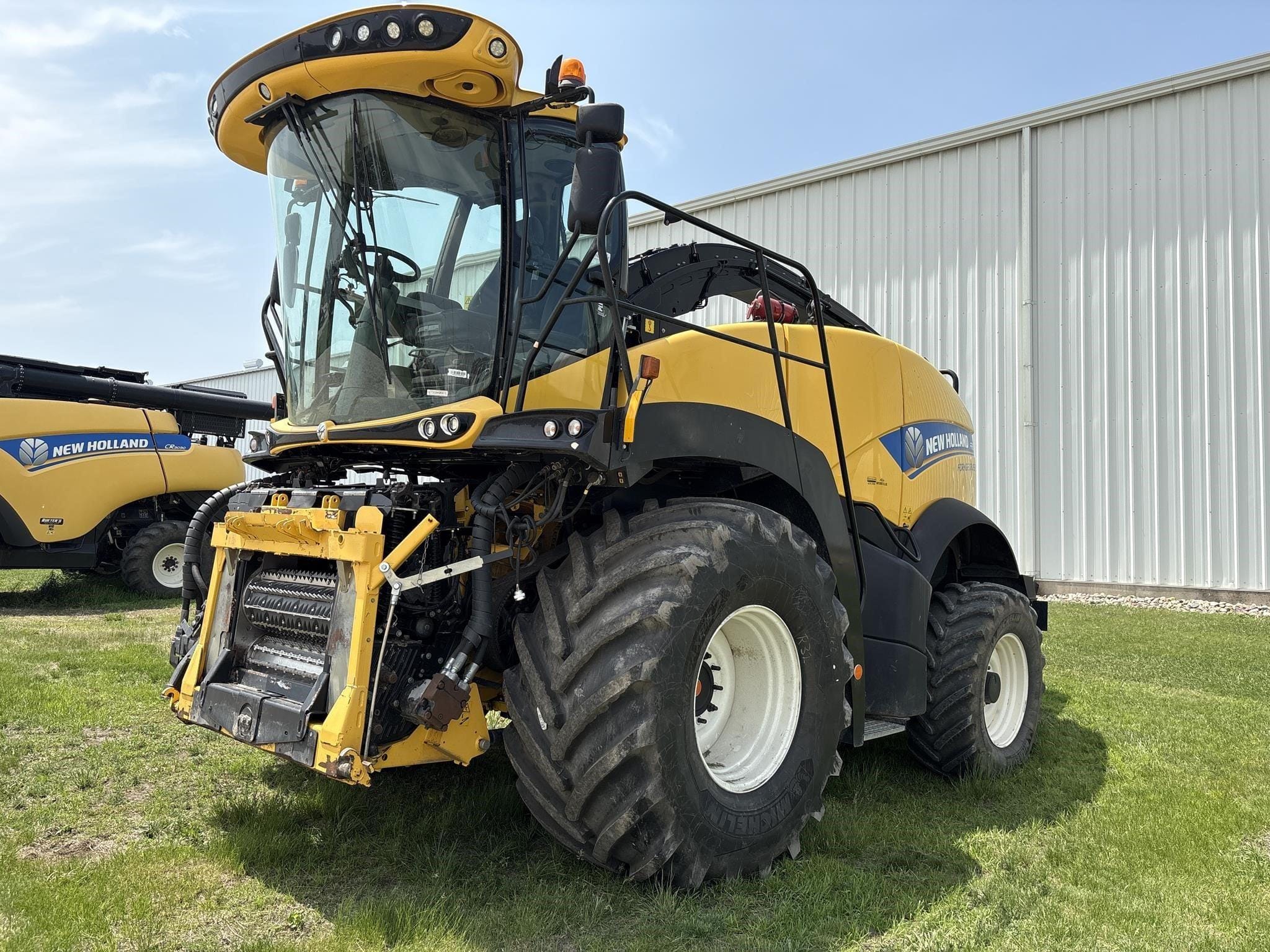 2020 New Holland FR650 Equipment Image0