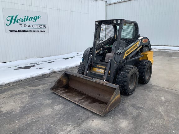 2020 New Holland L220 Equipment Image0