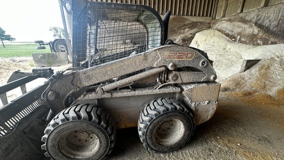 2020 New Holland L220 Equipment Image0