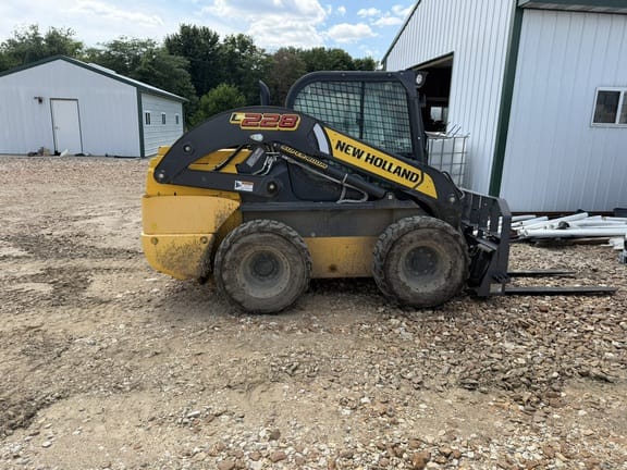 2020 New Holland L228 Equipment Image0