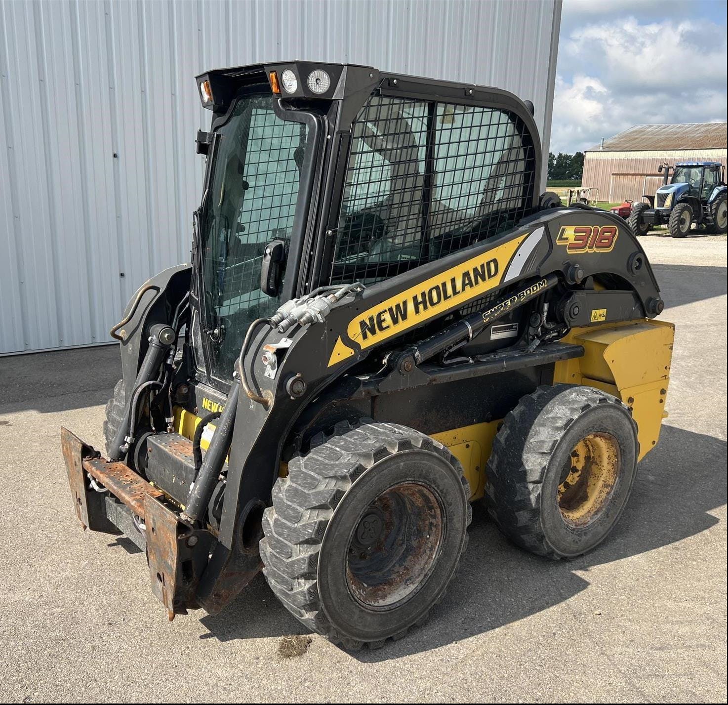 2020 New Holland L318 Equipment Image0