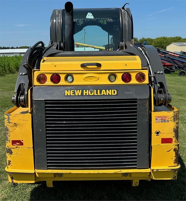 Image of New Holland L318 equipment image 3