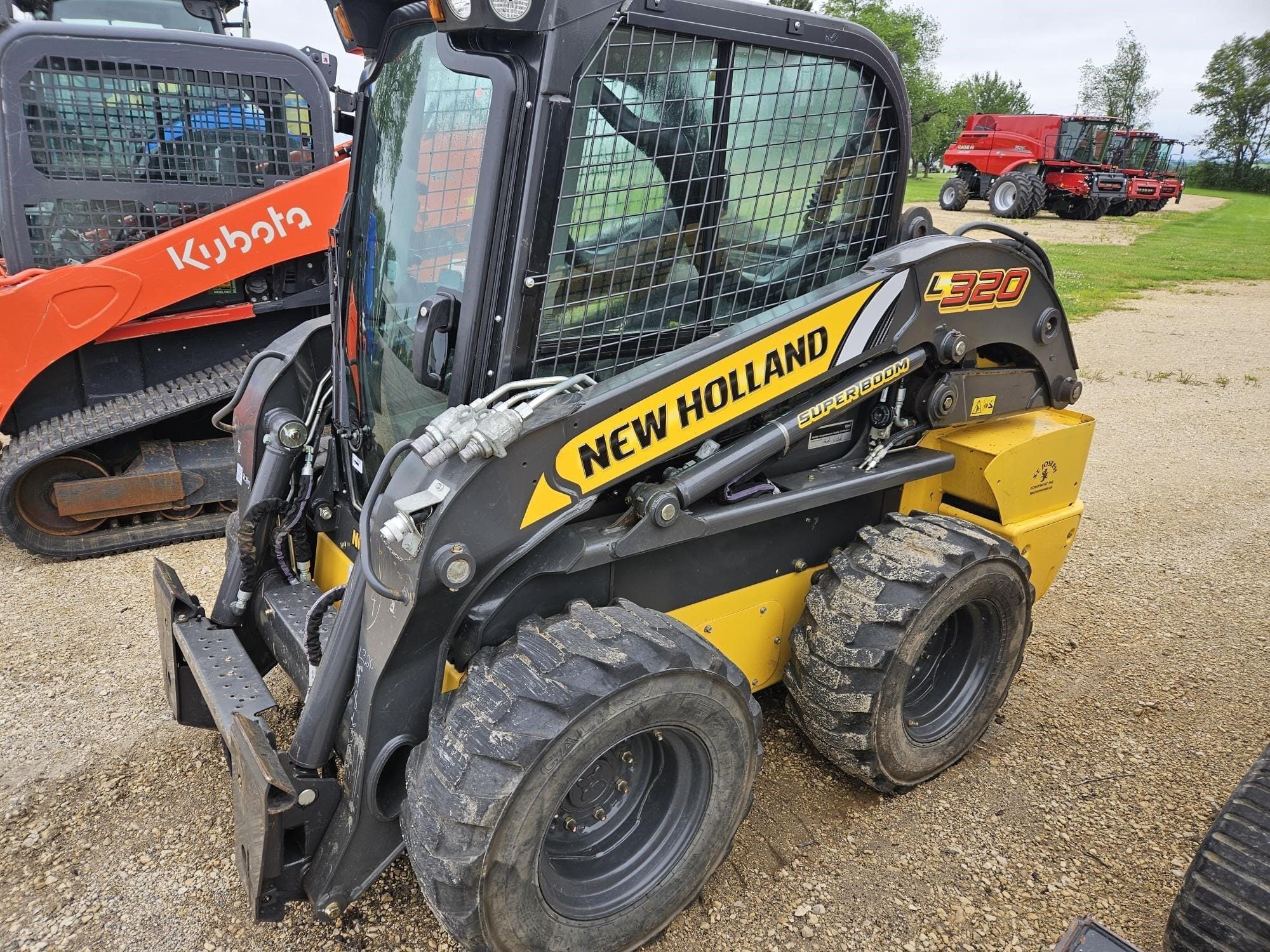 2020 New Holland L320 Equipment Image0