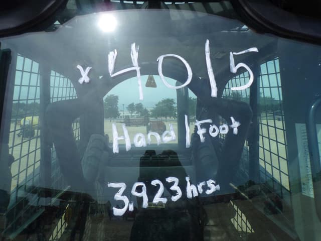Image of New Holland L320 equipment image 1