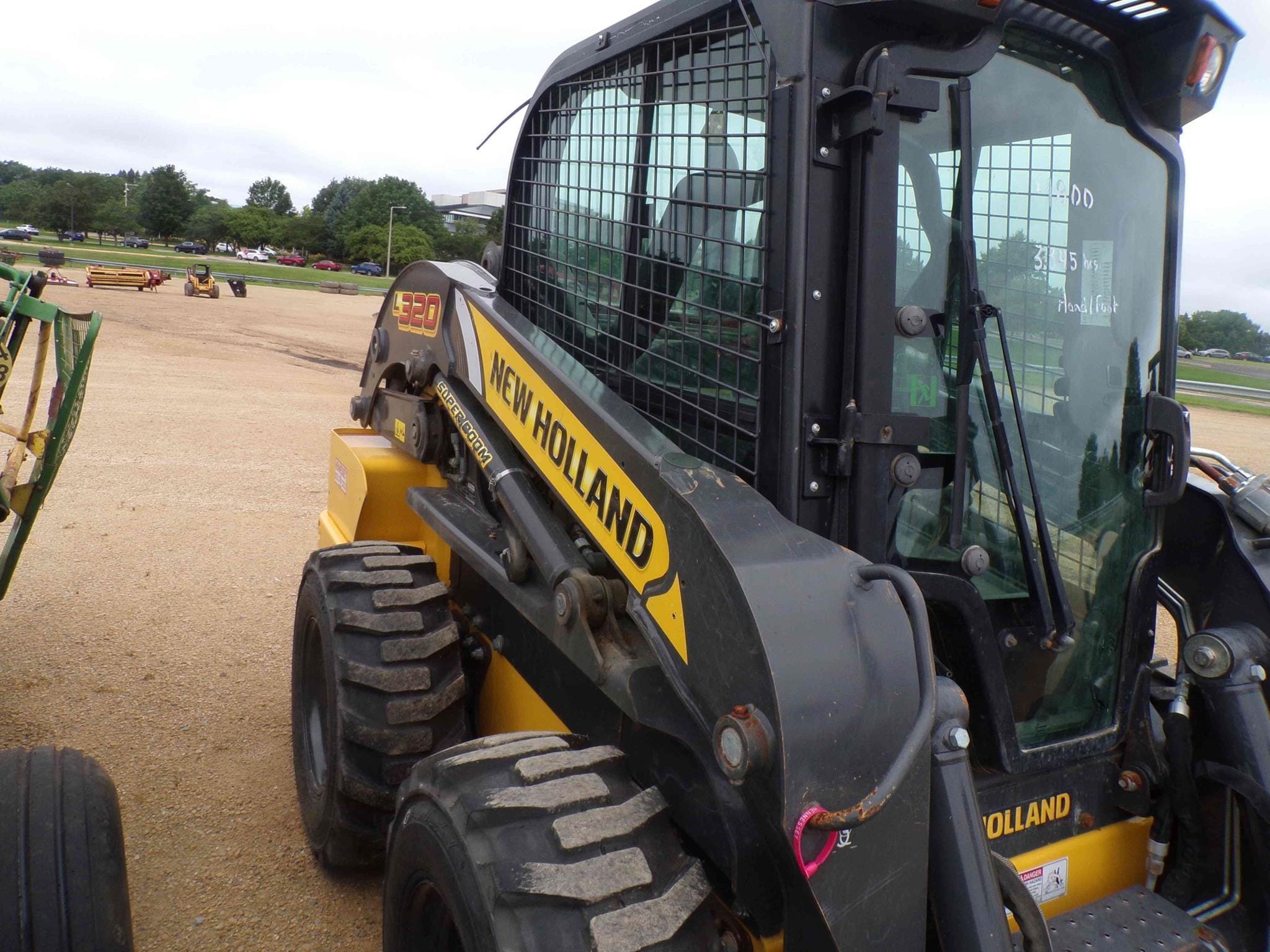 2020 New Holland L320 Equipment Image0