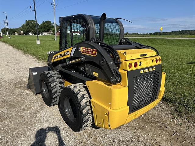 Image of New Holland L320 equipment image 2