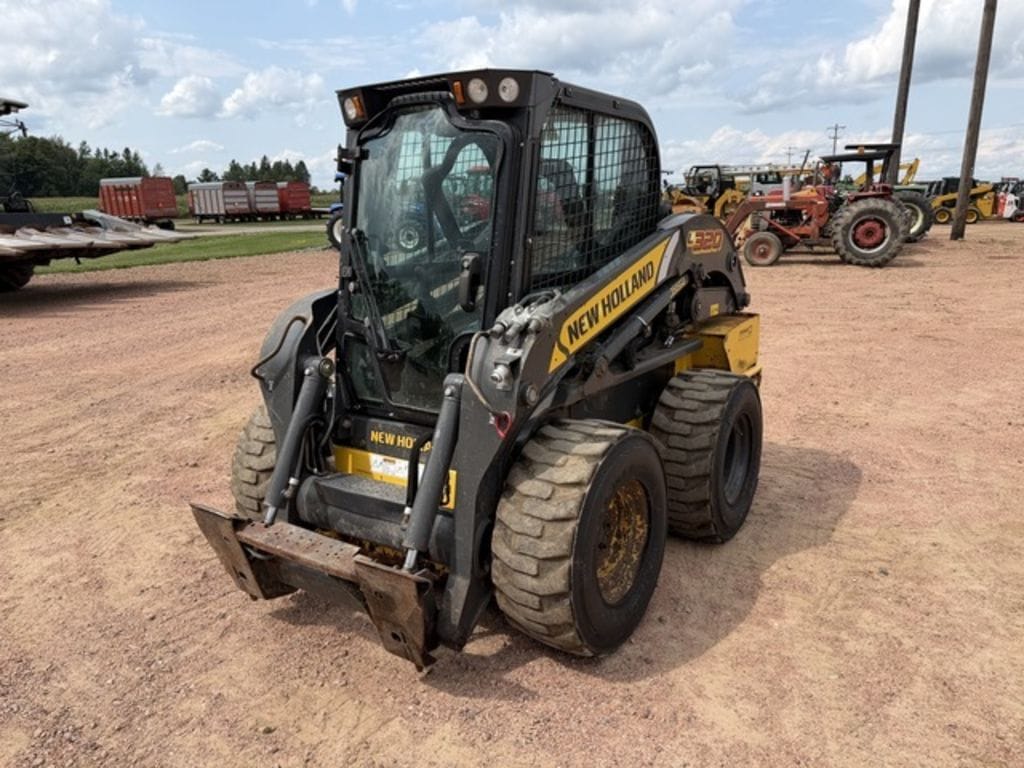 2020 New Holland L320 Equipment Image0